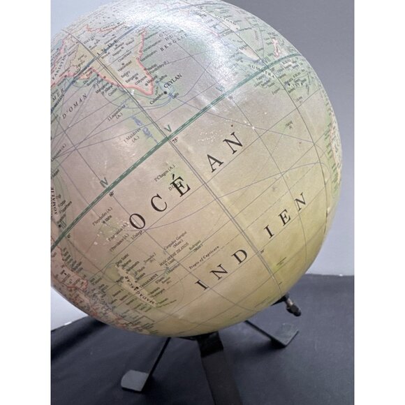 Vintage Globe Terrestre Geographes - Editures Paris France With Metal Stand - Picture 3 of 10